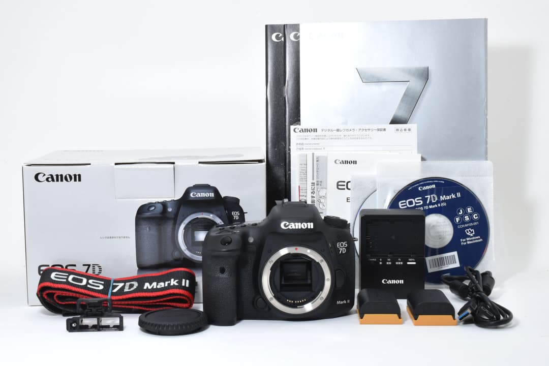 ■ 美品 ■ Canon EOS 7D Mark II 元箱つき