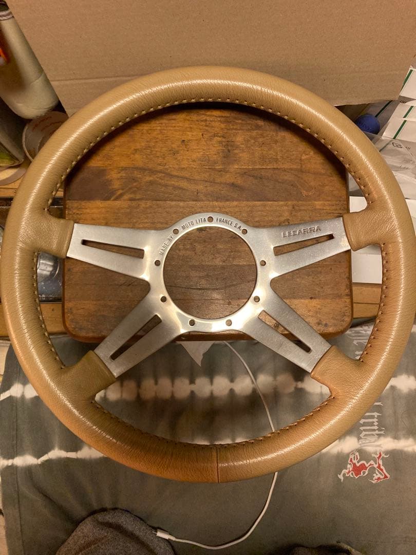 LEARRA ステアリング