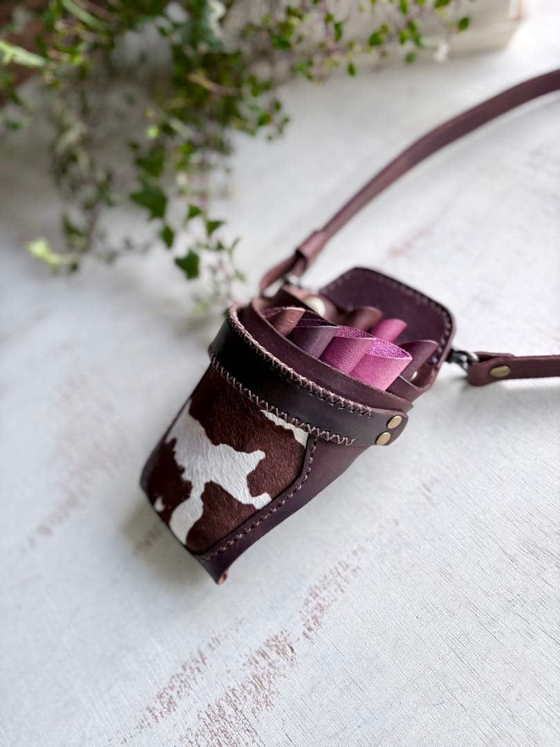 手染めブラウン、ハラコカウのシザーケース