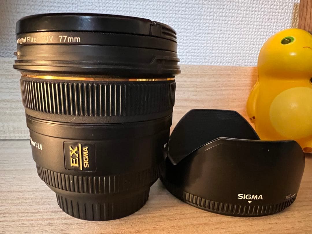 SIGMA 50mm F1.4 キャノン　EF 単焦点レンズ