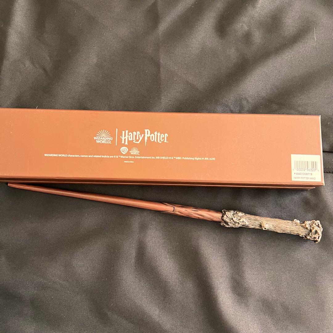 【美品】ハリーポッター 公式ローブ＆ネクタイ＆杖 3点セット