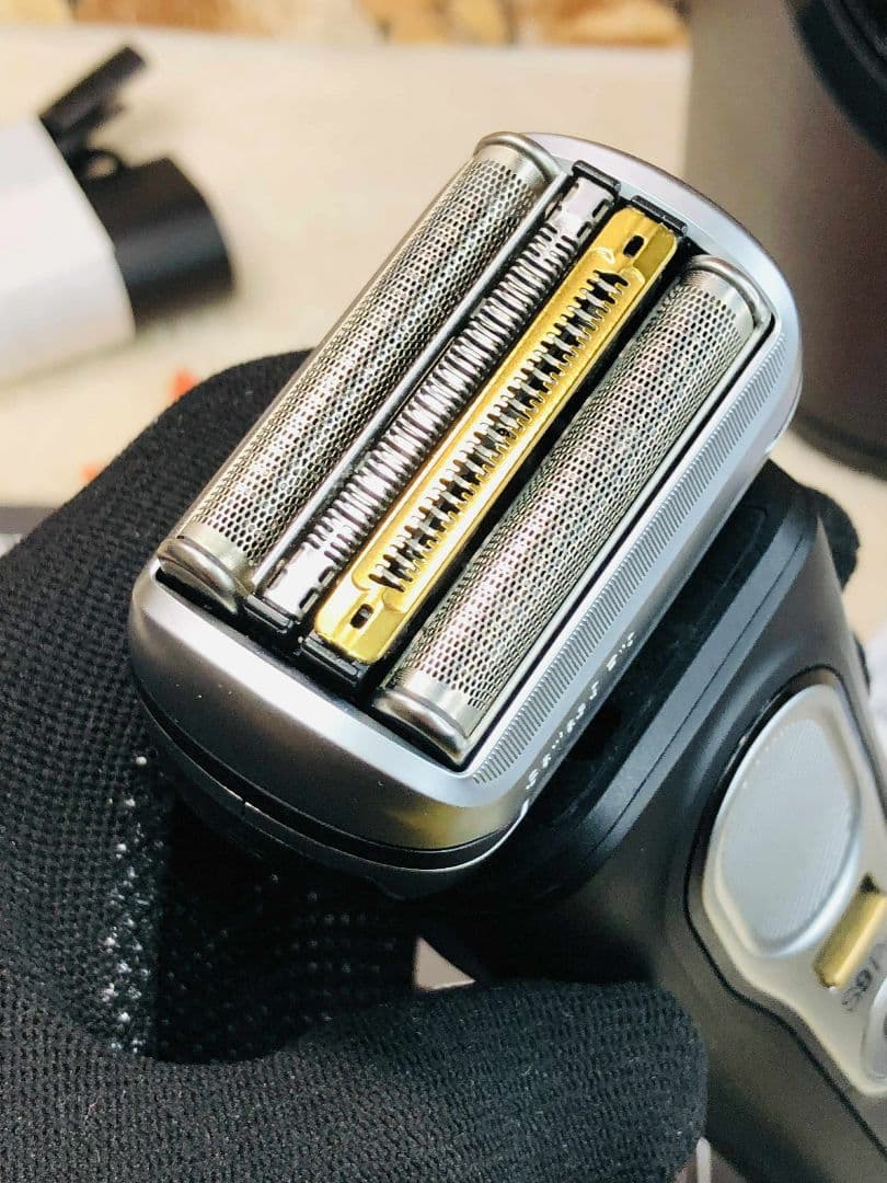 【美品】BRAUN シリーズ9 Pro 9450cc メンズ電気シェーバー