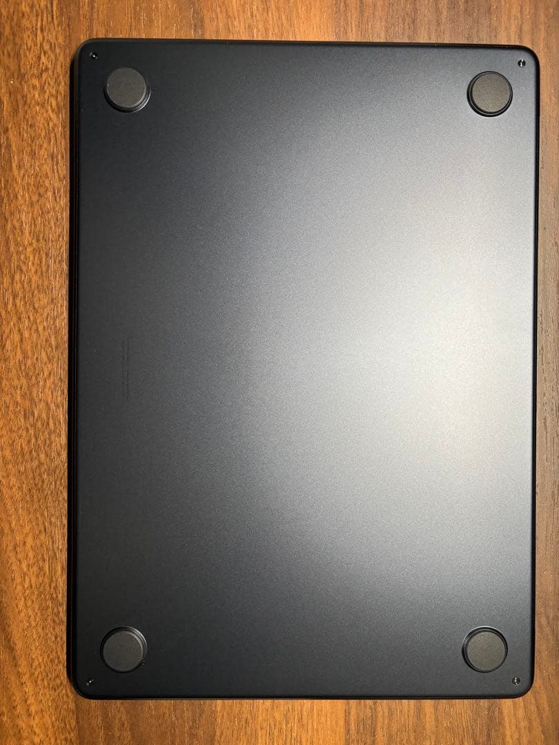 MacBook air M4 メモリ32GB 10コア　2TB