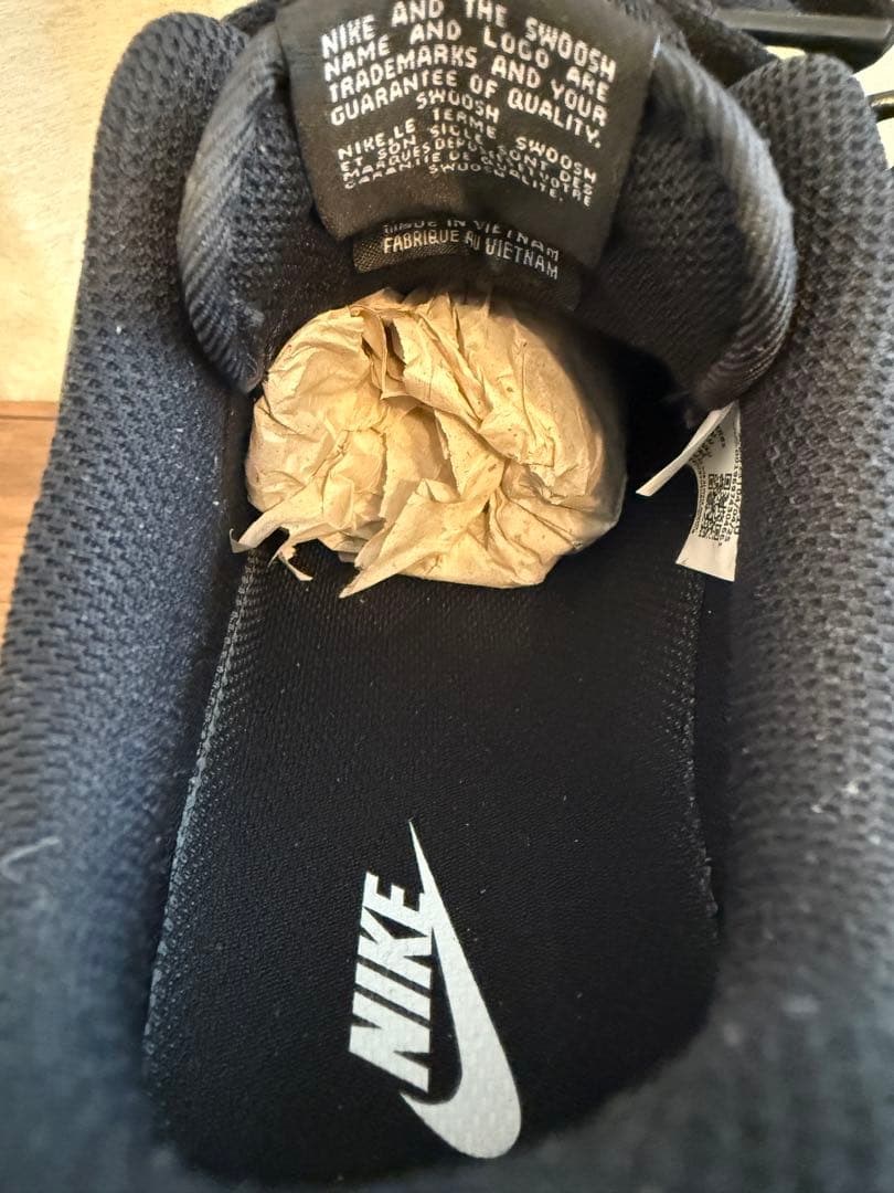 新品未使用品　Nike Air Force 1 ブラック/ホワイト