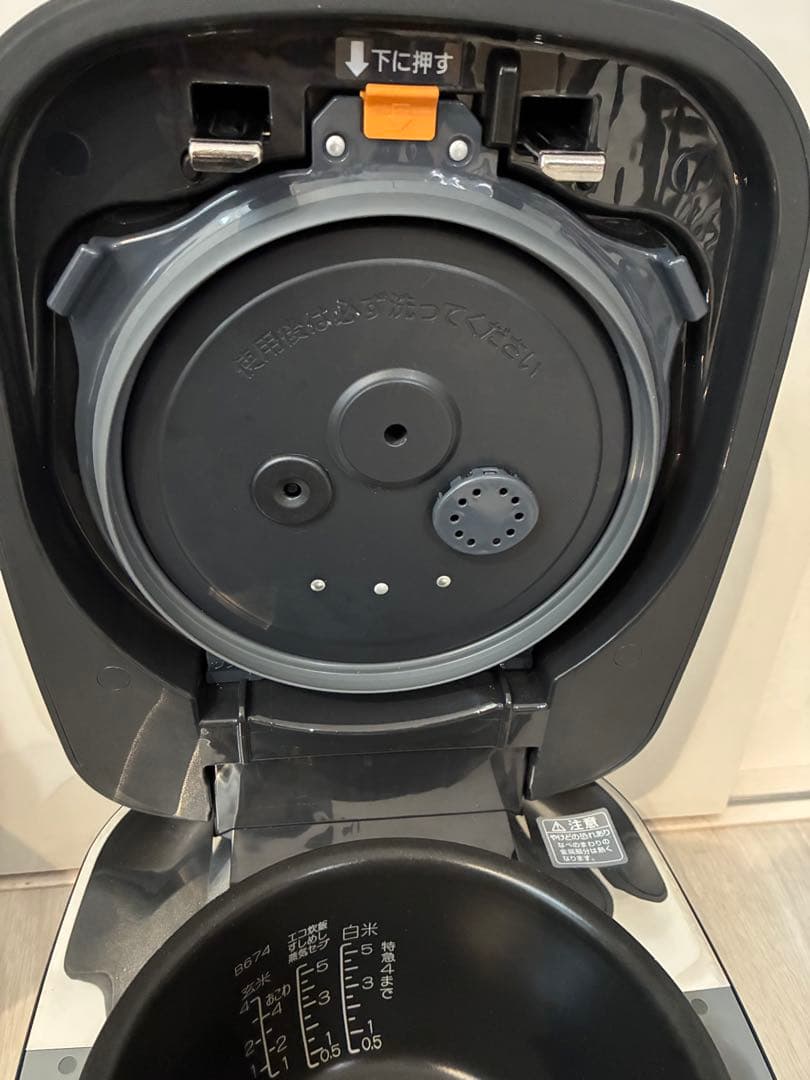 象印 炎舞炊き　炊飯器 NW-FC10 1.0L