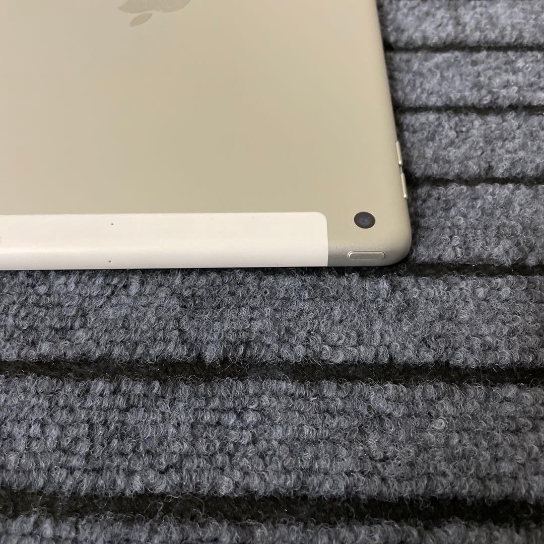 114 iPad 7世代 32GB SIMフリー シルバー