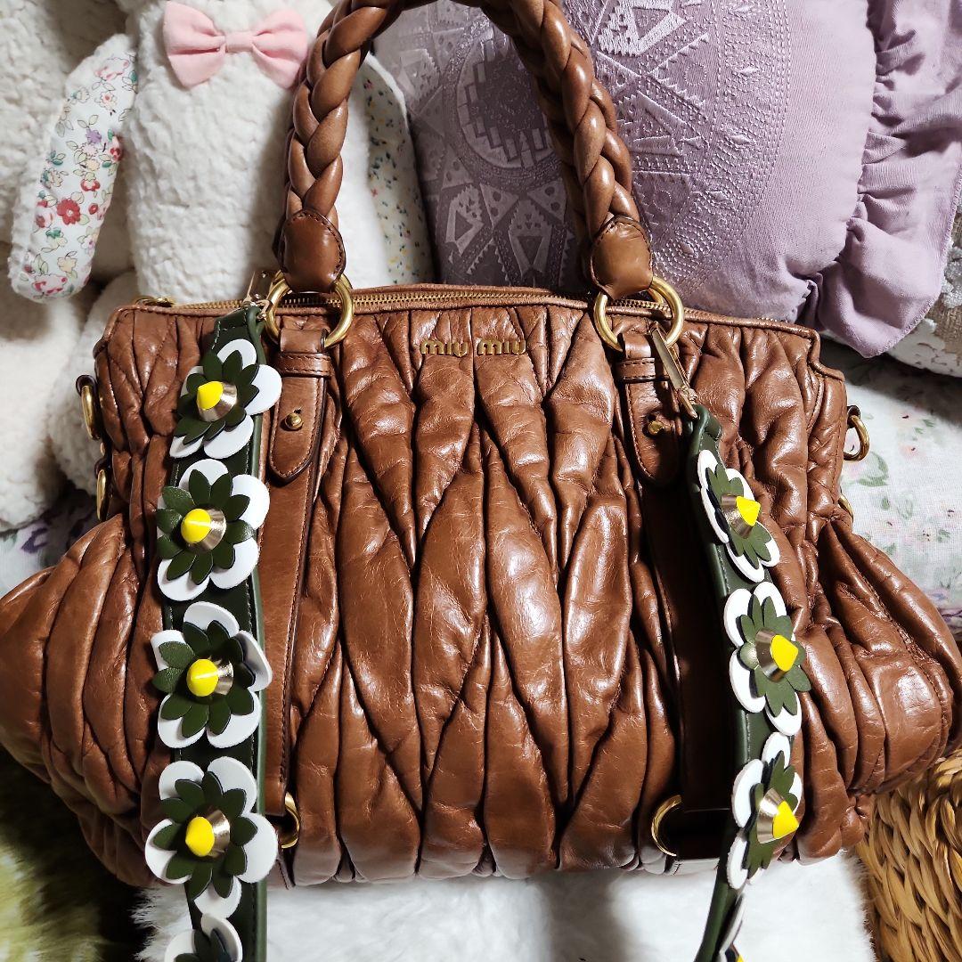 miu miuバッグ