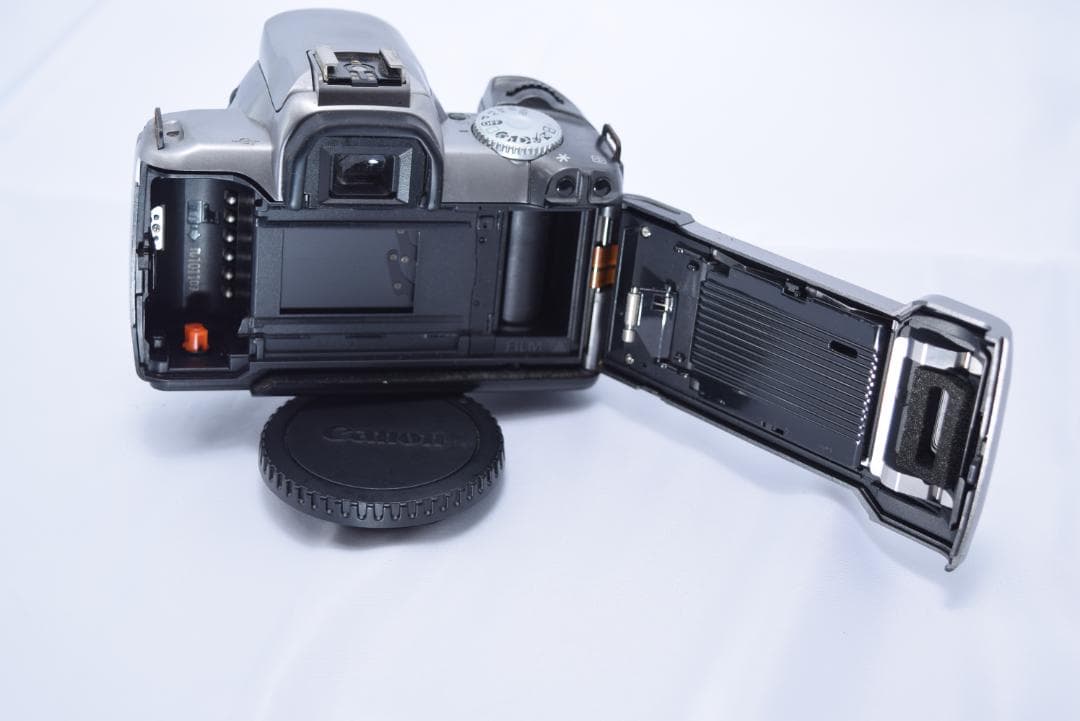 希少！！！　Canon eos kiss 7 フィルムカメラ　動作確認済み品