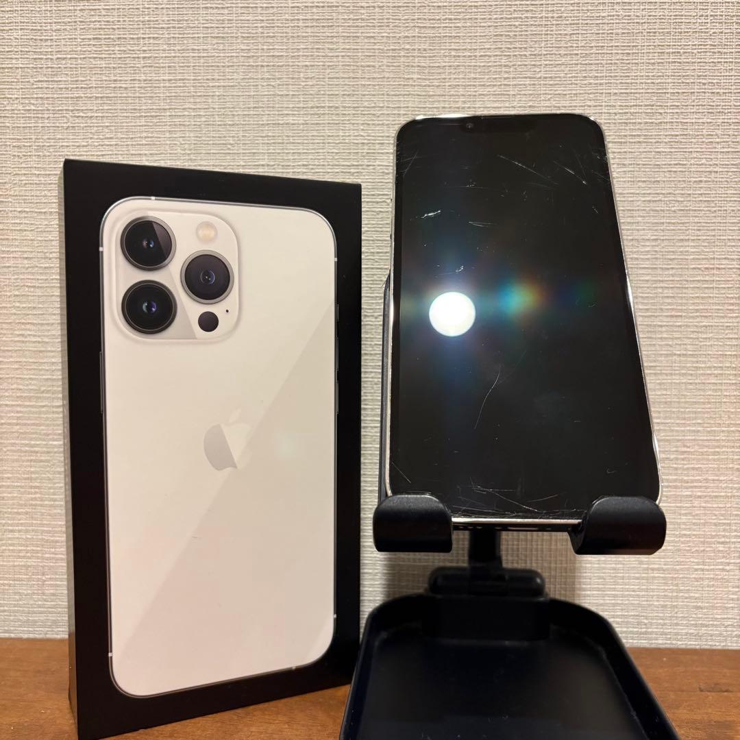 【hiro】iPhone 13 Pro シルバー 本体 1TB
