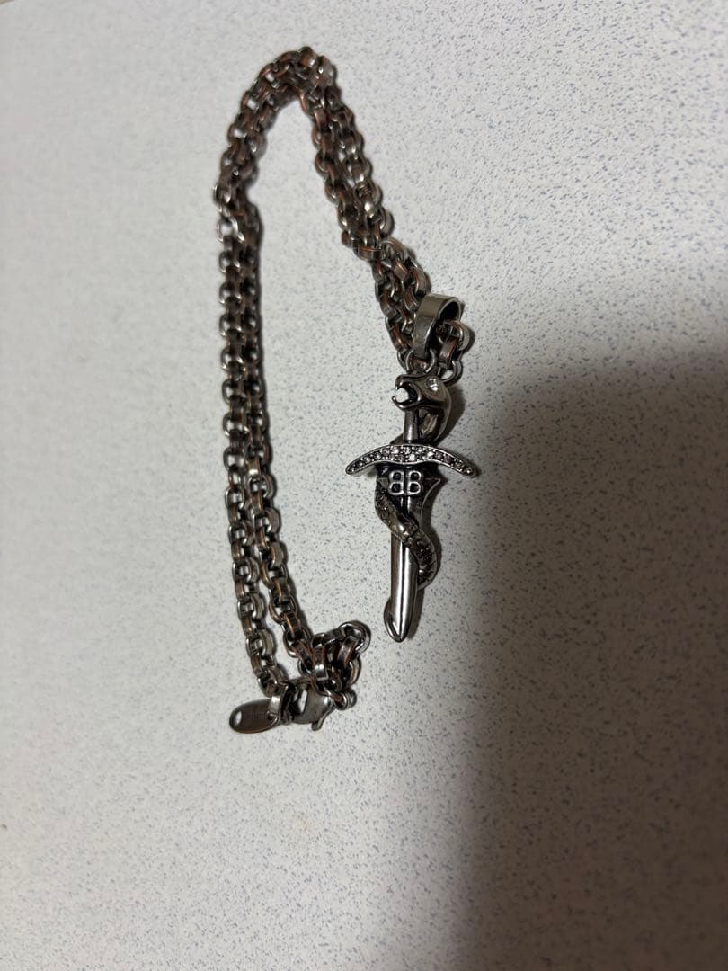 BALENCIAGA 剣モチーフ ネックレス