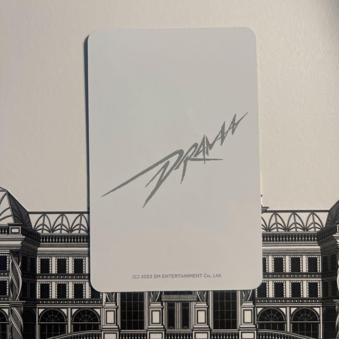 aespa カリナ　トレカ　クロスバッグ