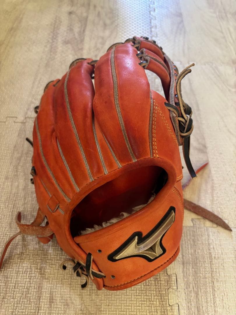 グローバルエリート　軟式内野手用グローブ