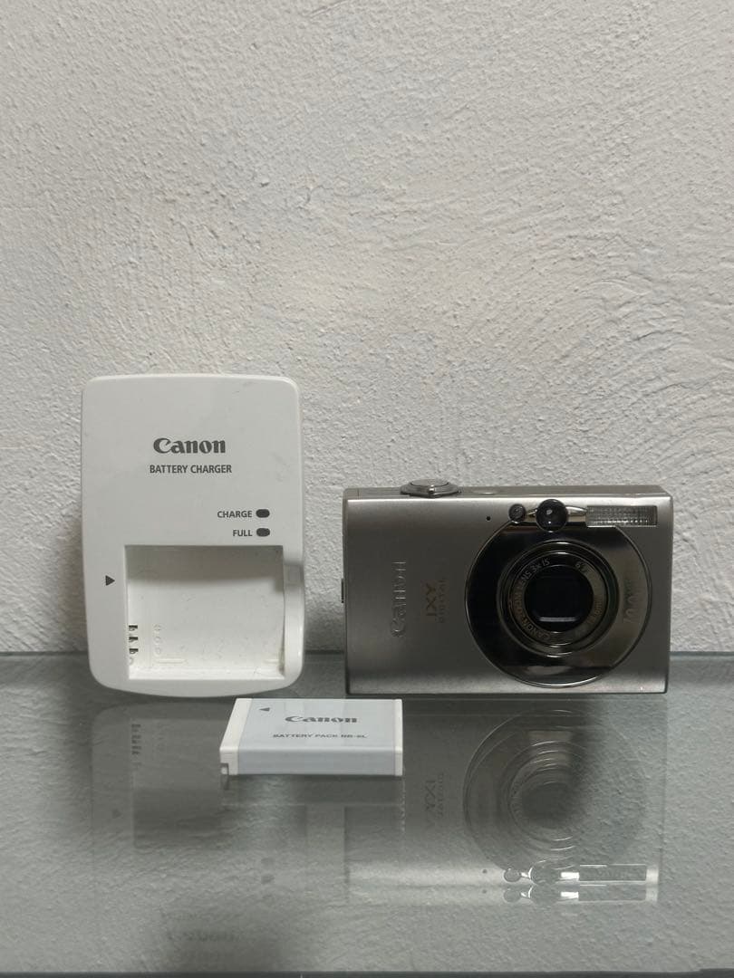 Canon IXYIXYDIGITAL25 ISシルバーデジタルカメラジャンク品