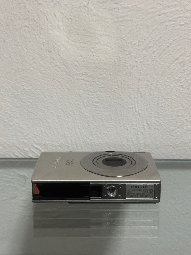 Canon IXYIXYDIGITAL25 ISシルバーデジタルカメラジャンク品