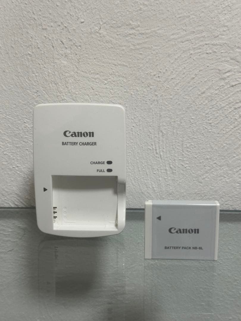 Canon IXYIXYDIGITAL25 ISシルバーデジタルカメラジャンク品