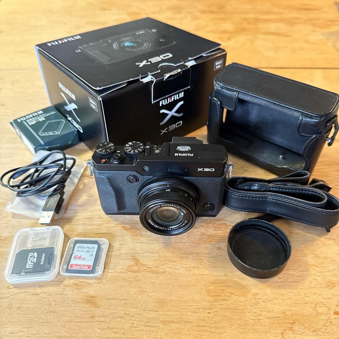FUJIFILM X30 ブラック　ケース付き