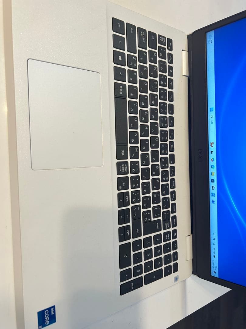 DELL Inspiron 3501/ Core i5 11世代　ノートパソコン