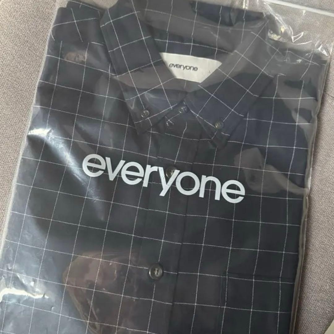 everyone back logo check button-down Ｌ