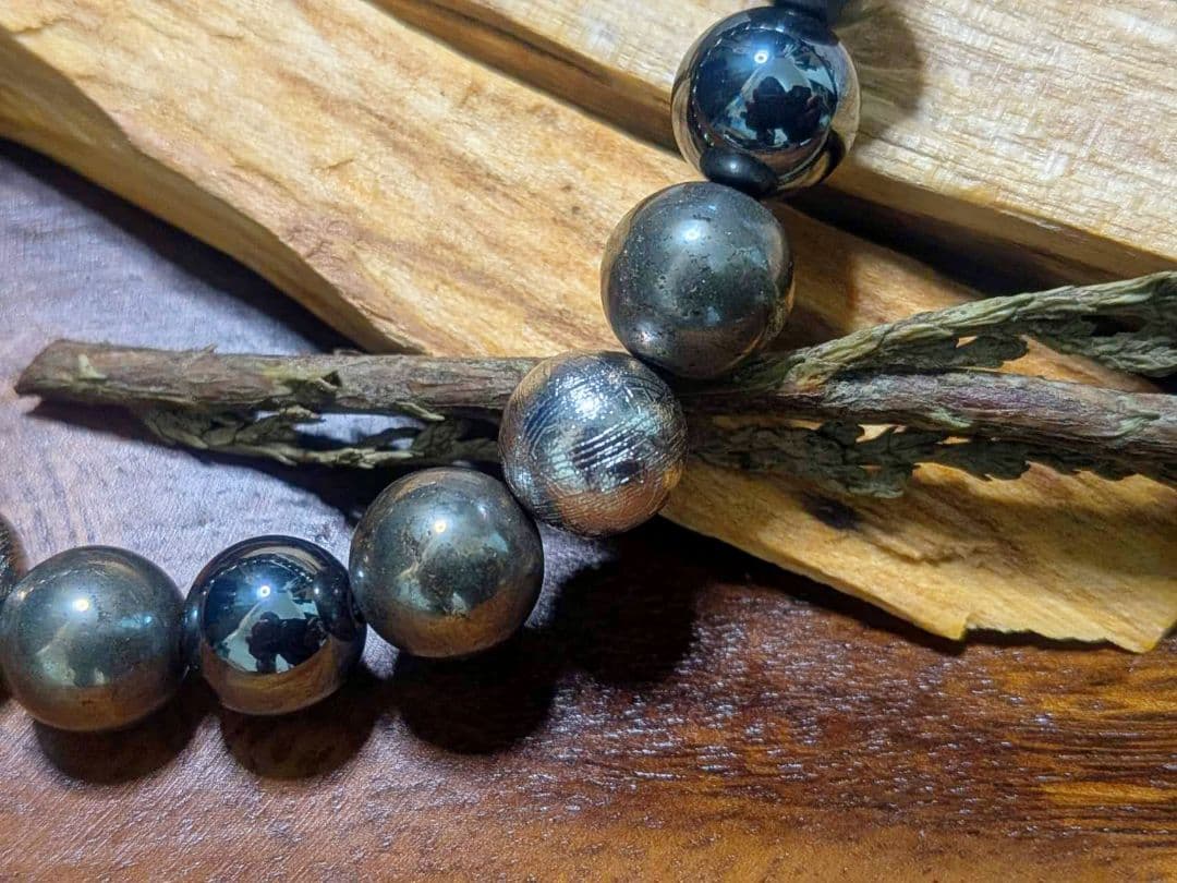 店舗閉店セール☆ギベオン隕石5pcs × ヘマタイト × 黄鉄鉱 ブレスレット