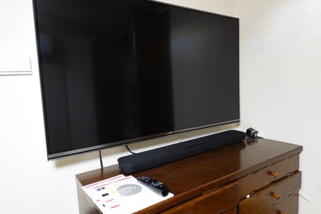 55型 TV 【LG 55UH7500】リモコン、壁掛け金具付　引取限定(大阪)