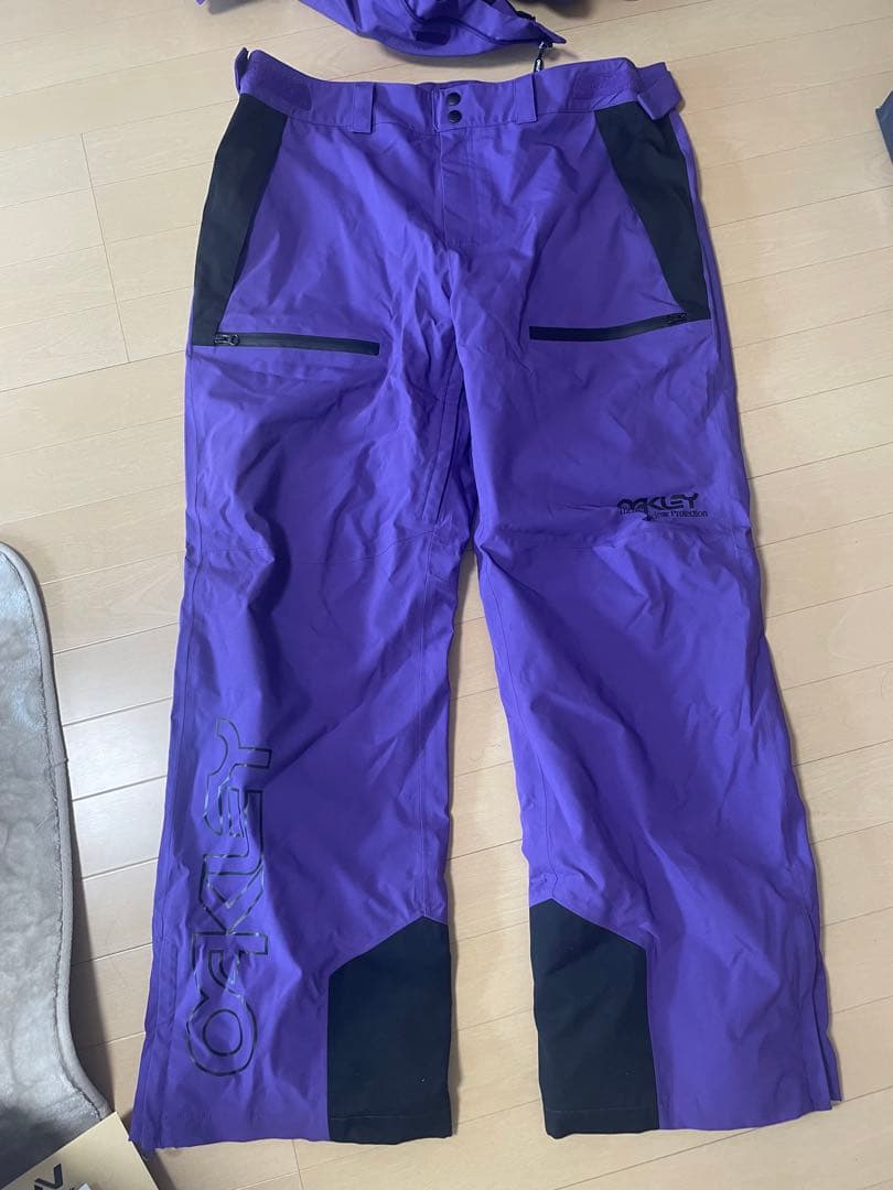 OAKLEY スノーボードウェア 紫　上下　セットアップ　XL 日本サイズ2XL
