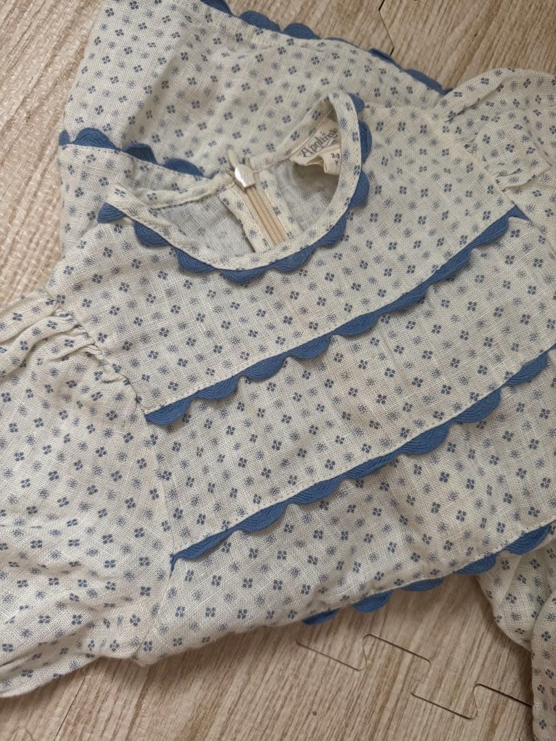 apolina ワンピース