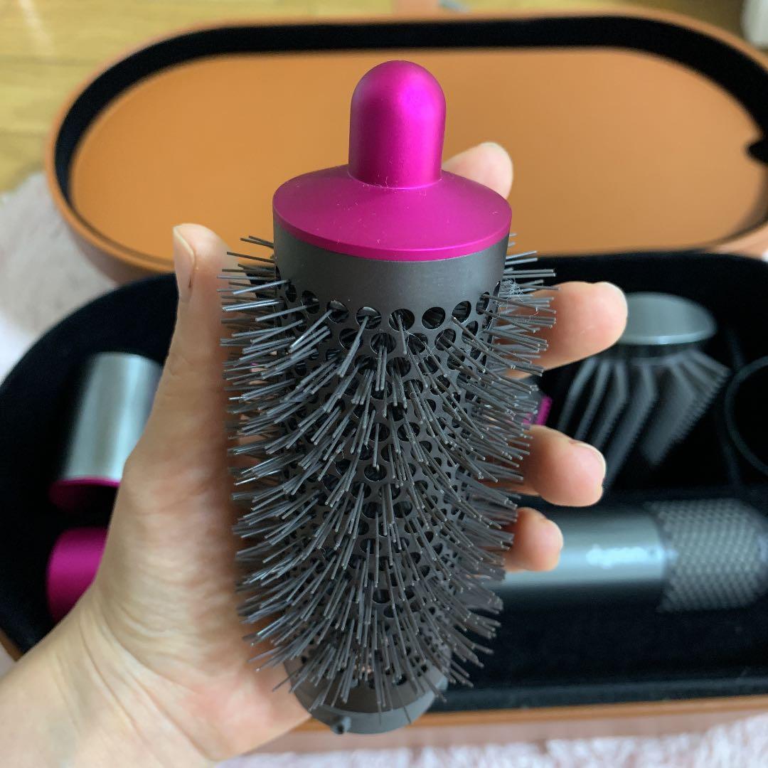 ダイソンドライヤー