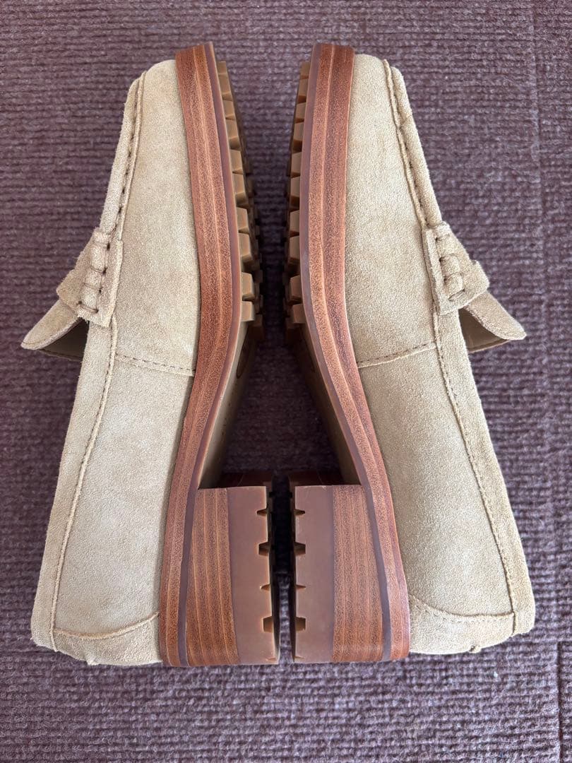 美品ラルフローレンLAUREN ベージュ スエード ローファー　24.0 US7