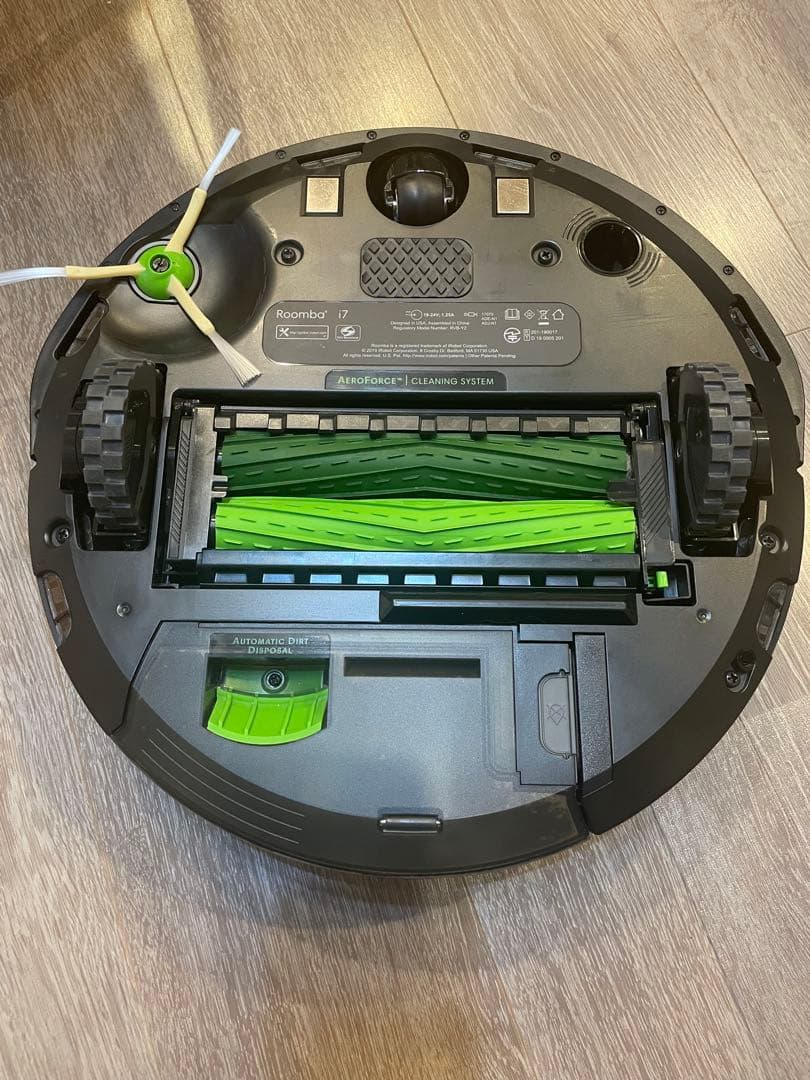 【ゴロリ】正規店購入・新品消耗品付きiRobotルンバi7+ロボット掃除機