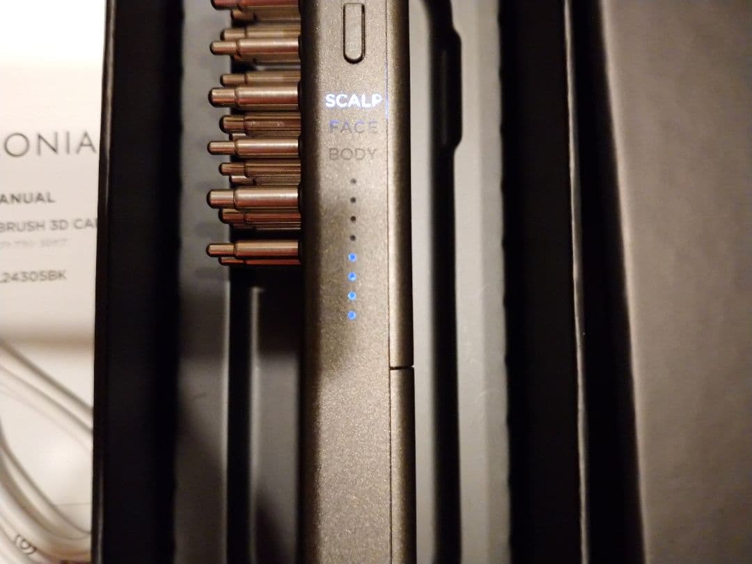 【美品】サロニア 電気ブラシEMS リフトブラシ 3Dケア 上位モデル