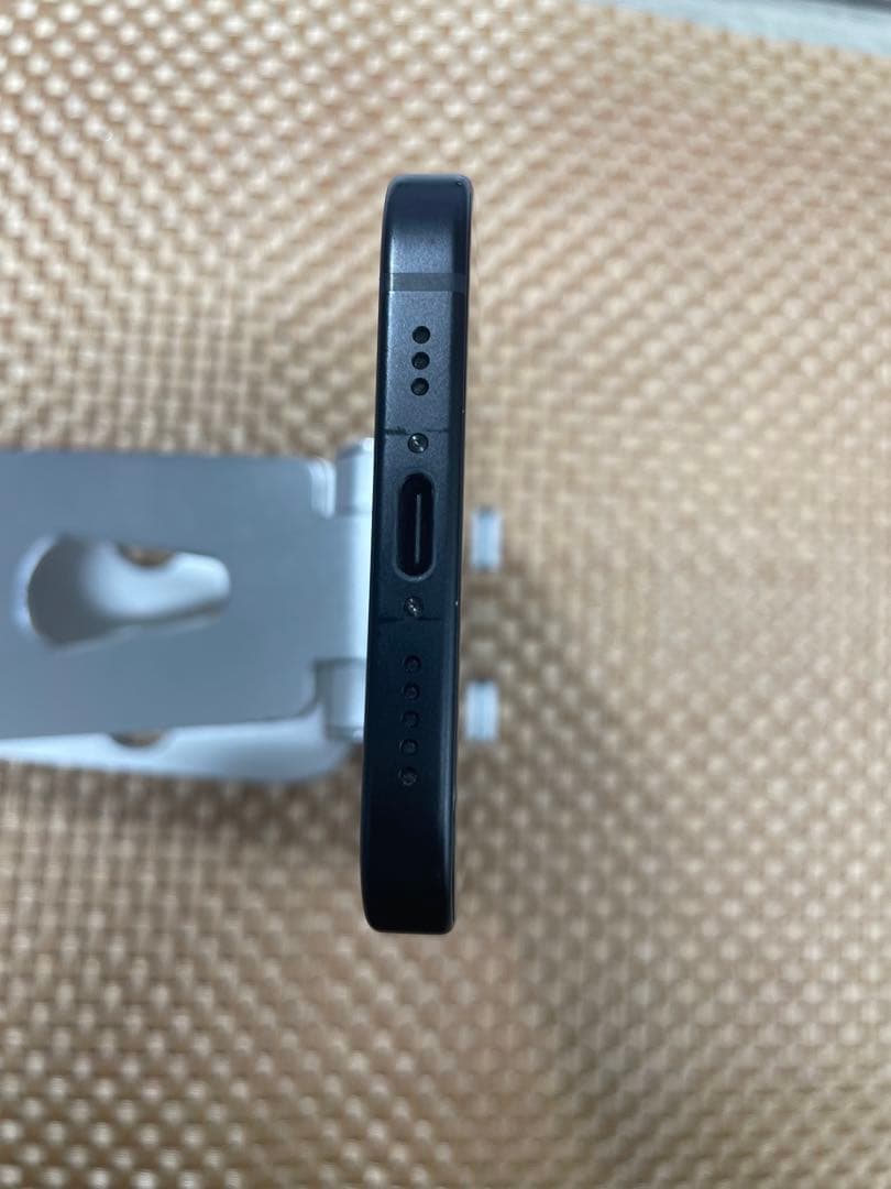 iPhone 15 128 GB ブラックSIMフリー【4595】