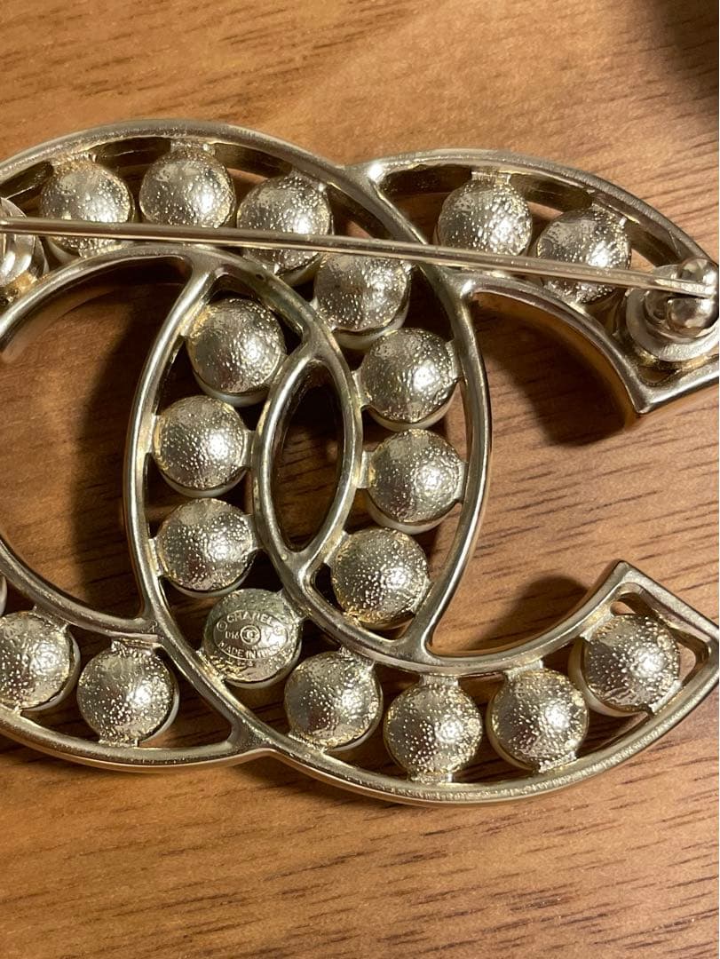 シャネル　パールブローチ