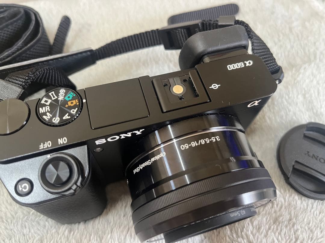 SONY α6000 ミラーレス一眼カメラ パワーズームレンズキット+SDカード