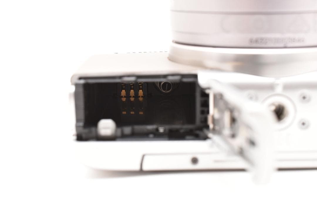 Canon EOS M100 グレー 標準レンズキット