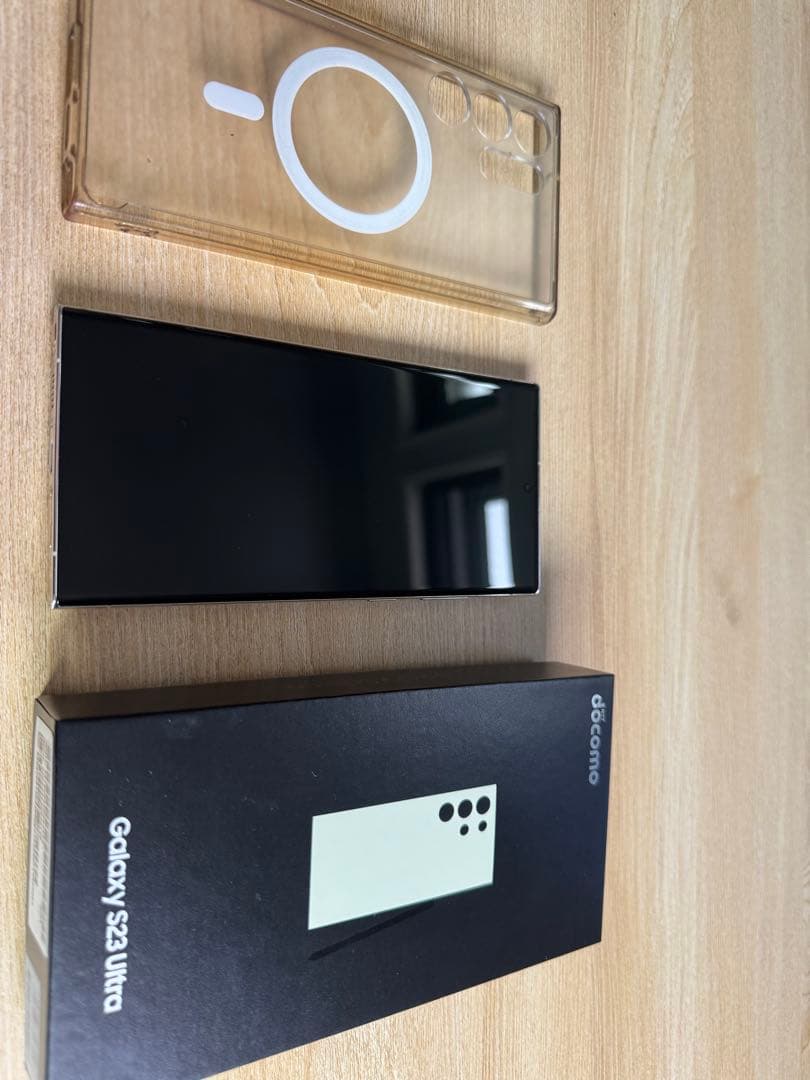 Galaxy S23 Ultra ホワイト docomo 本体