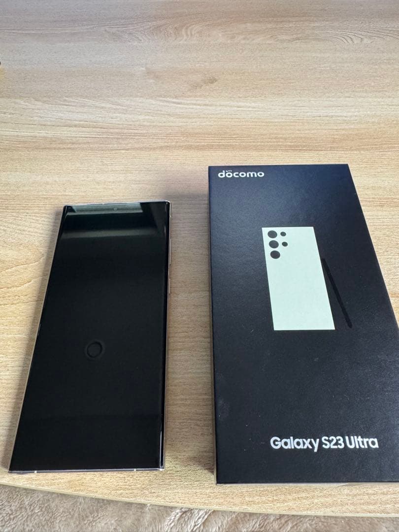 Galaxy S23 Ultra ホワイト docomo 本体