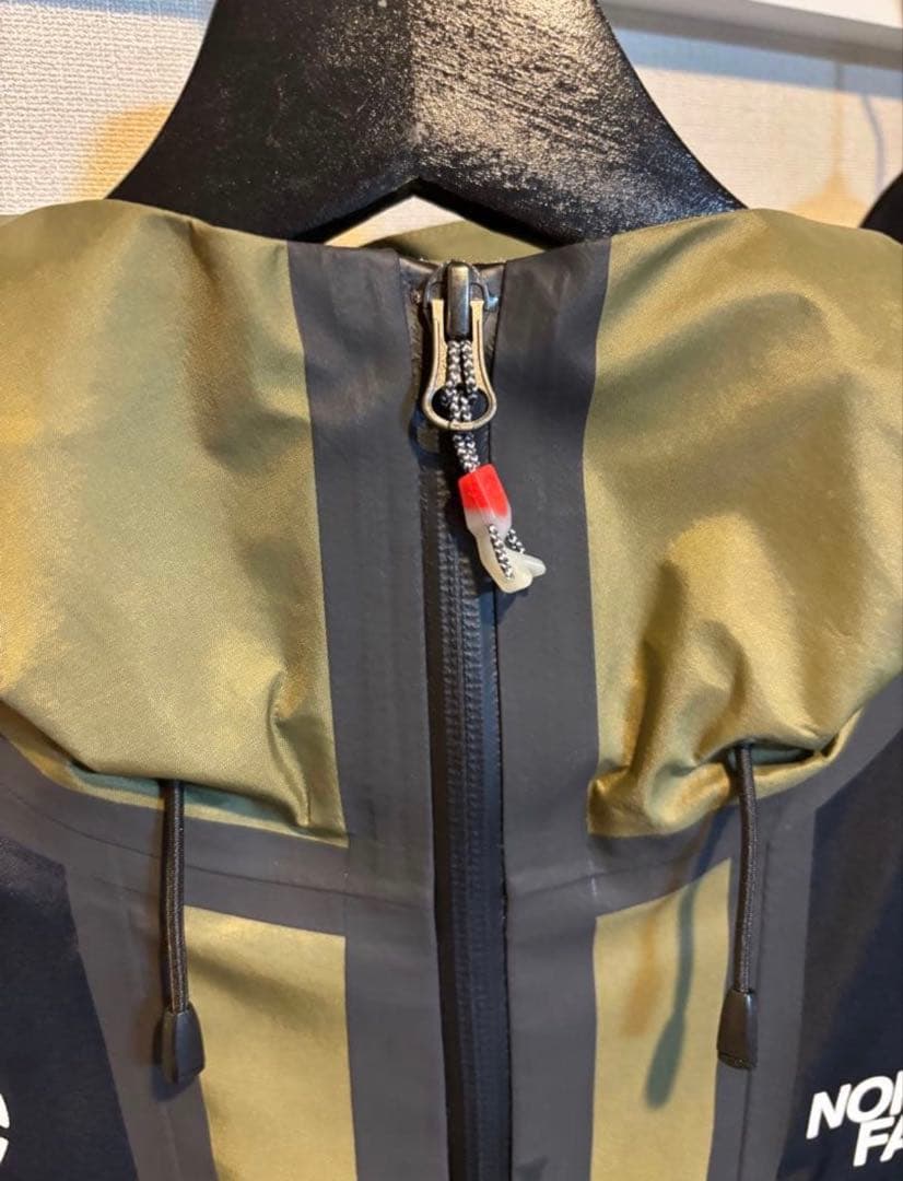 Supreme シュプリーム ノースフェイス サミットシリーズ