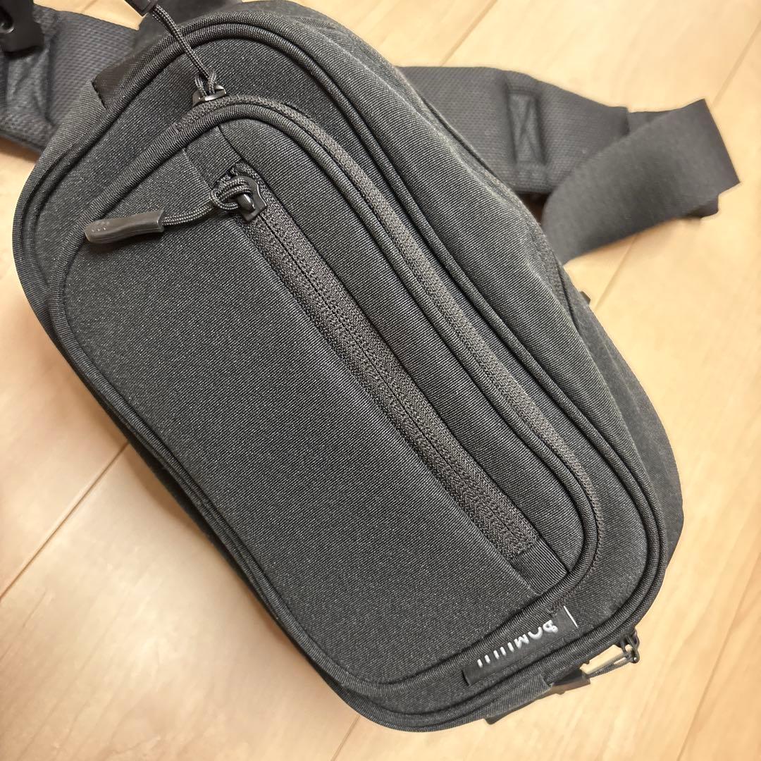 pomulu ポムル ヒップシートブラック