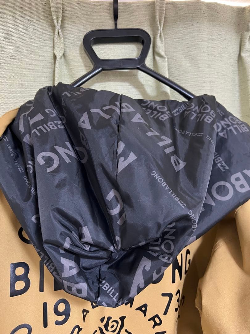 スノボウェア BILLABONG 上下セット フード付きジャケット ベージュ