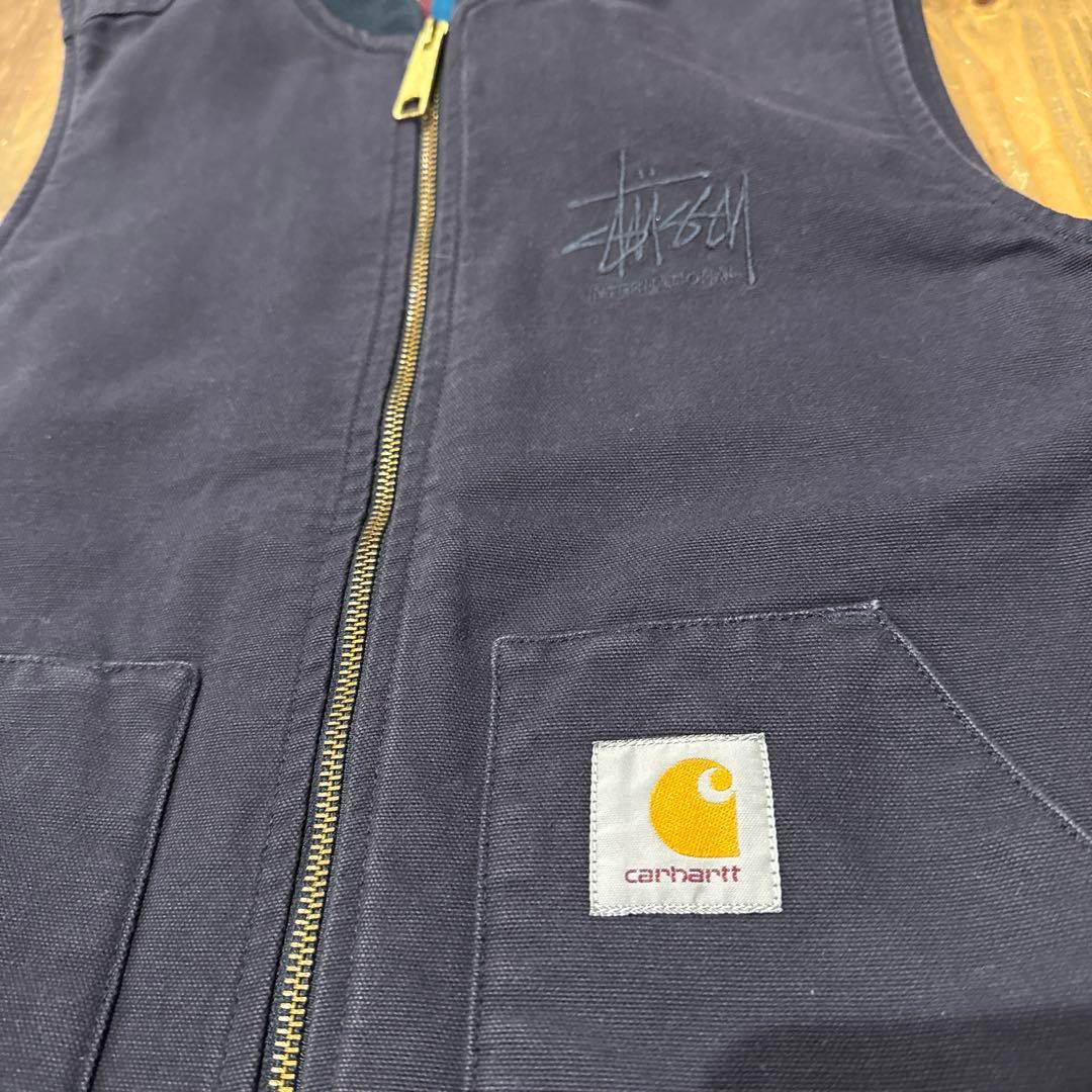 限定Stüssy x Carhartt カーハートベスト　黒xネイビー