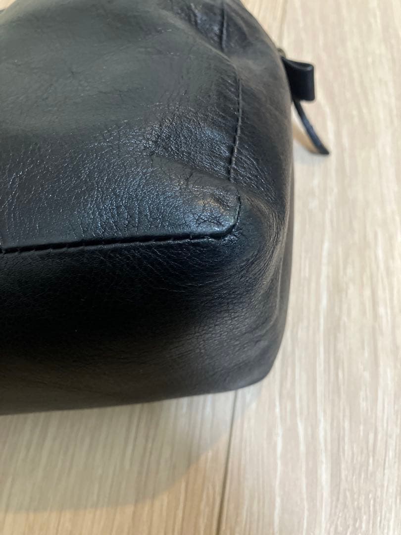 ［値下げしました！]北欧暮らしの道具店　ラウンドレザーバッグ　ブラック