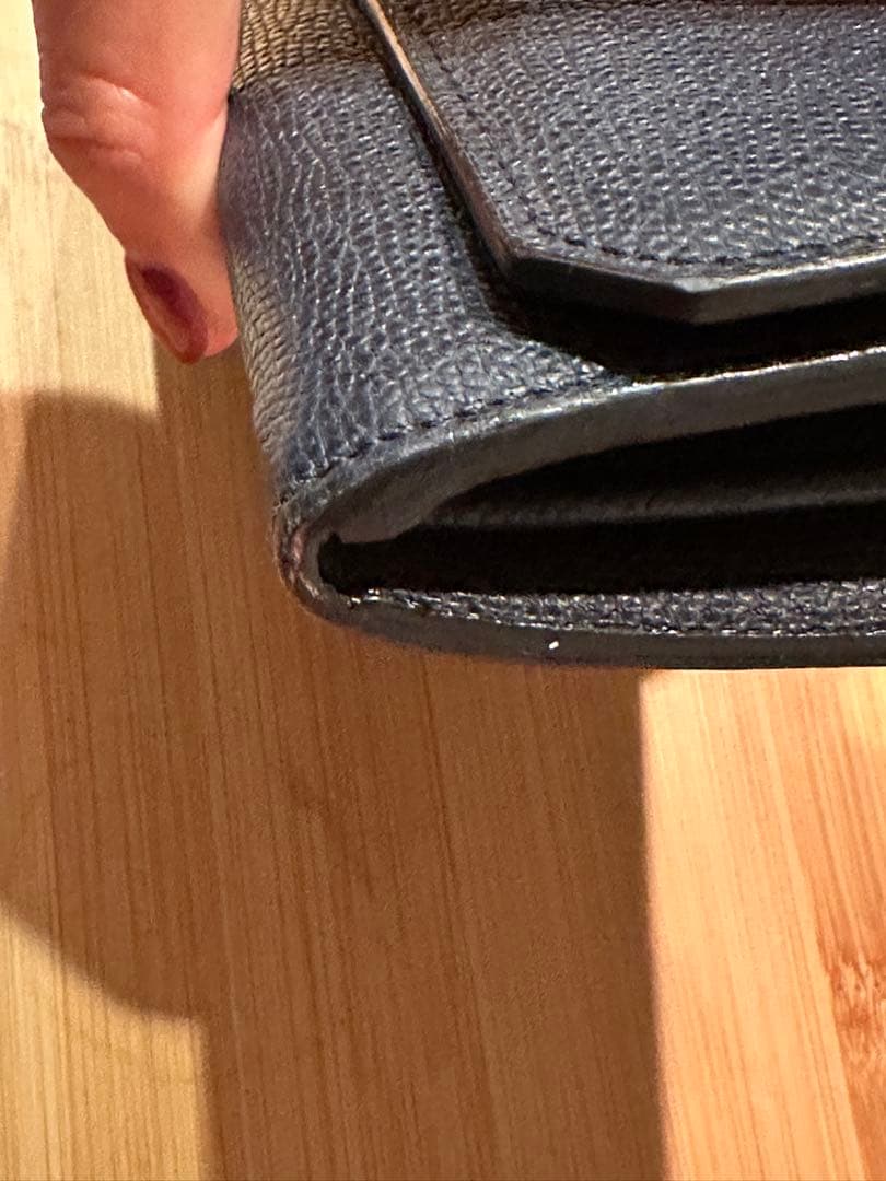 【美品】Valextra ヴァレクストラ　ネイビー レザー フラップ式 長財布