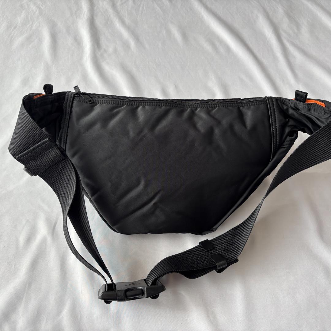 極美品 ポーター タンカー ウエスト ショルダーバッグL 黒 622-76628