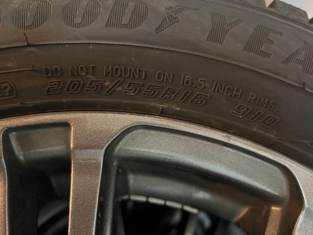 205/55R/16 91Qスタッドレスホイール付きタイヤ4本 GOODYEAR