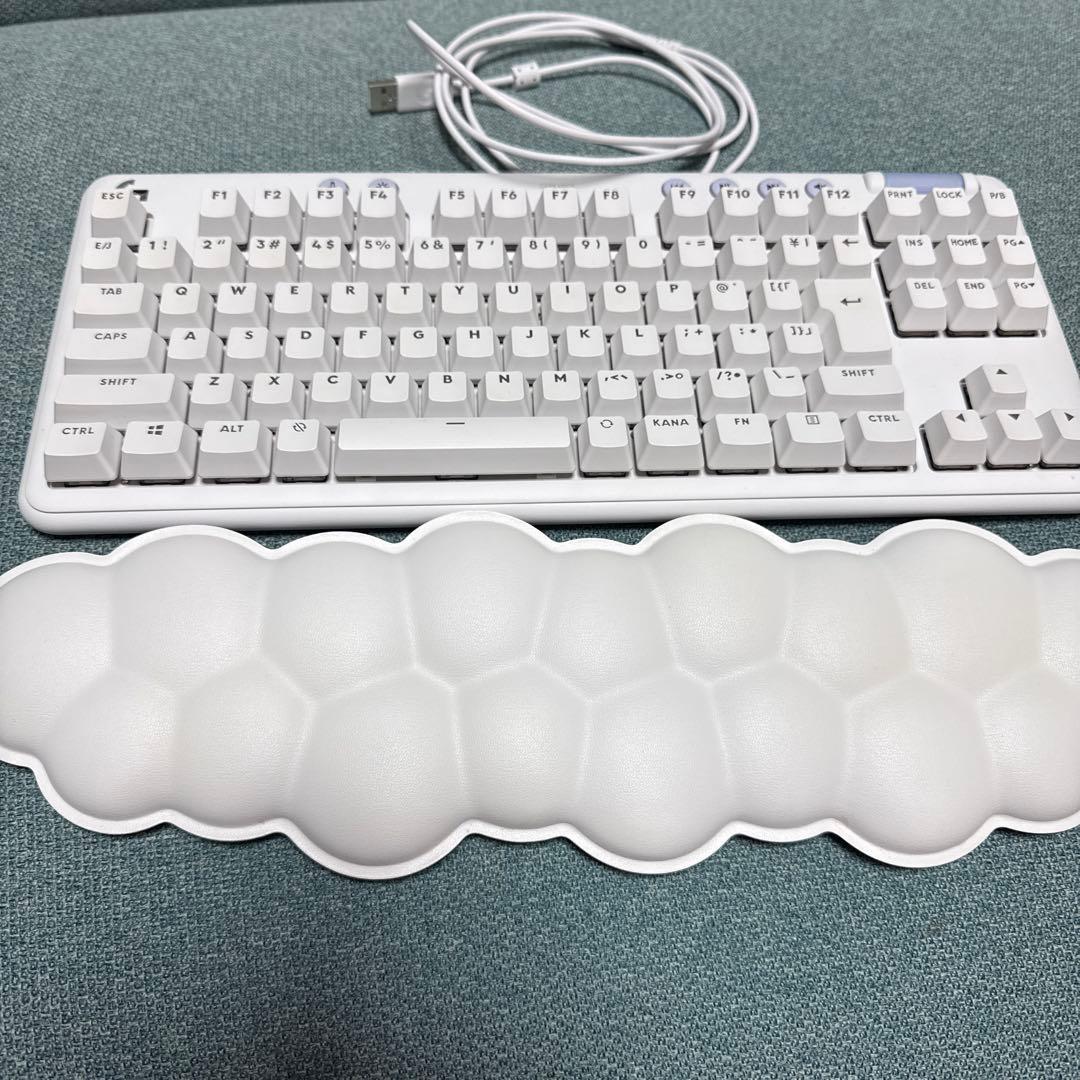 ゲーミングキーボード g713