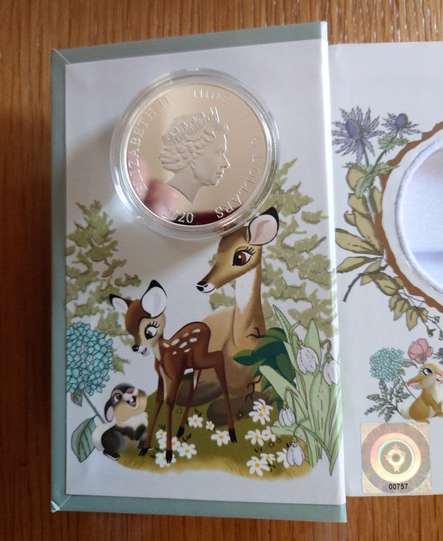 k*_様 バンビ　　2020 ニウエ　ディズニークリスマス　２ドル銀貨　　１セッ