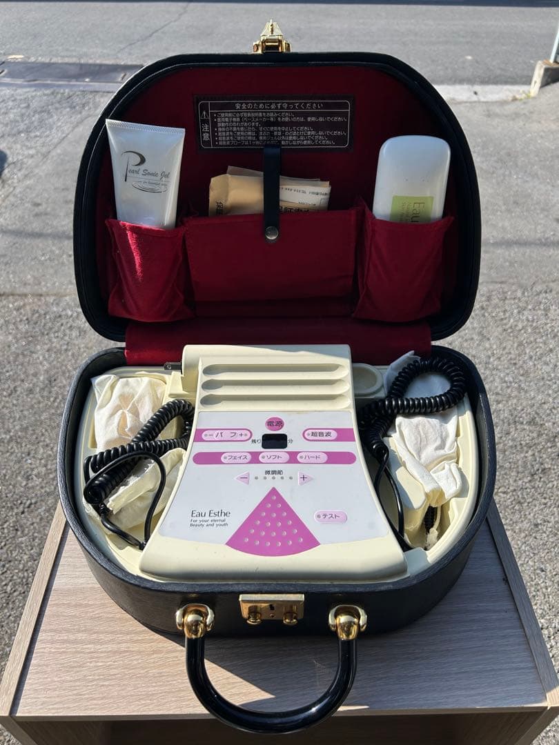 サロン用美顔器　Eau Esthe（オゥ・エステ）