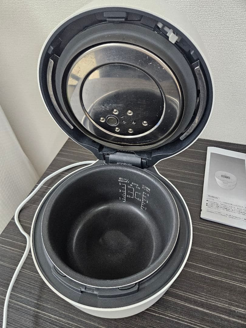 Panasonic パナソニック 圧力IH炊飯器 SR-NB102 2022年製