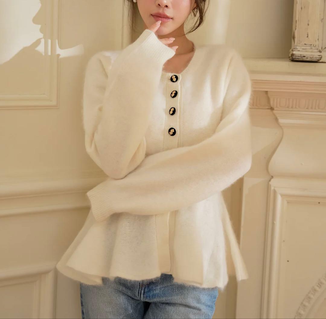 【新品未使用】eimy istoire ウール起毛ペプラムニットカーディガン