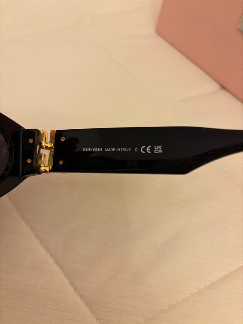 miumiuサングラス　早めに売りたいのでお値下げ